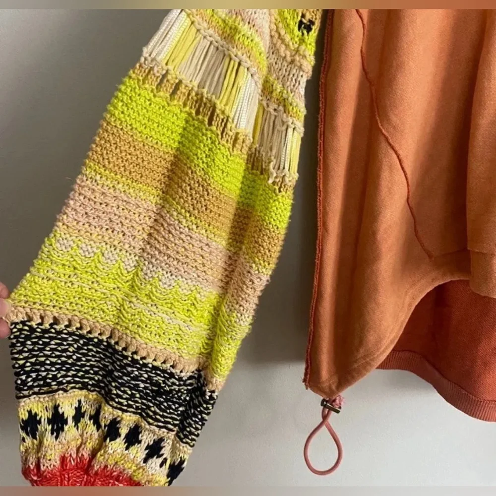 Free people over sized top w/crochet sleeves. EUC Or NWOT